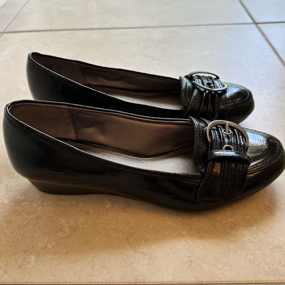 Life Stride Soft System Black Patent Shoes SZ 8.5W - Picture 3 of 7